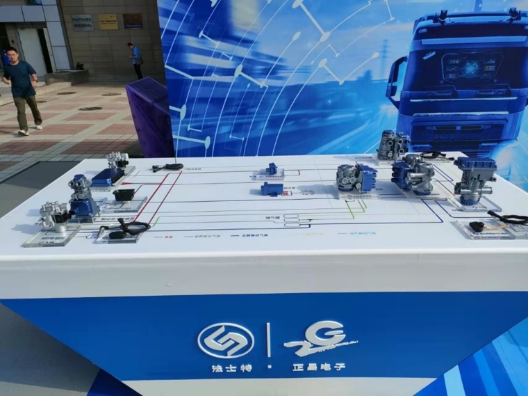 191705653801674598.jpg 5.jpg